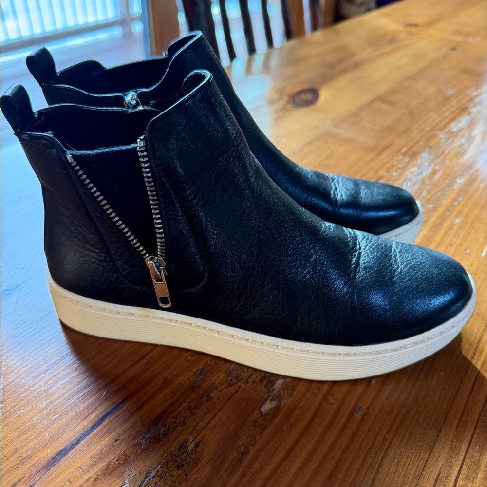 Sofft Black Ankle Boots with White Soles